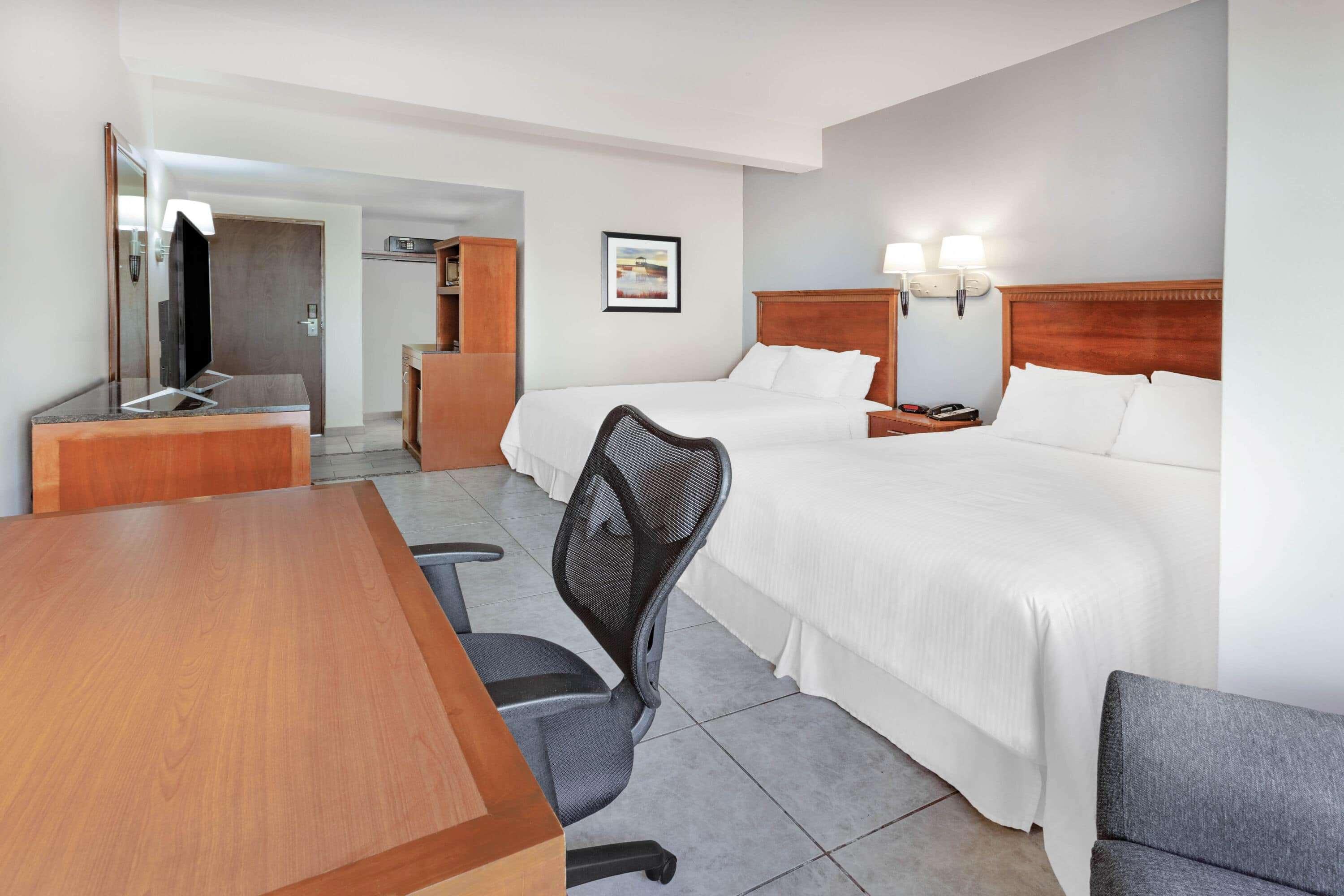 Days Inn By Wyndham Piedras Negras Bagian luar foto